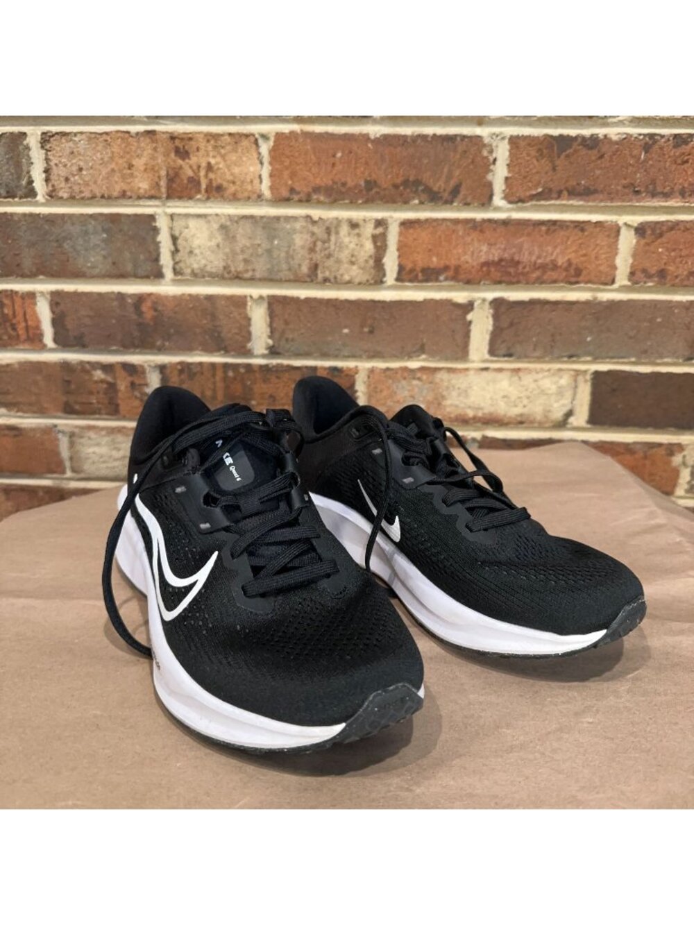 Nike Quest 6 Womens Road Running Shoes Black Grey White Size 8.5 FD6034-001